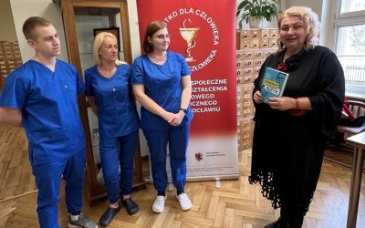Świętowanie Międzynarodowego Dnia Języka Ojczystego w bibliotece inowrocławskiego MEDYKA